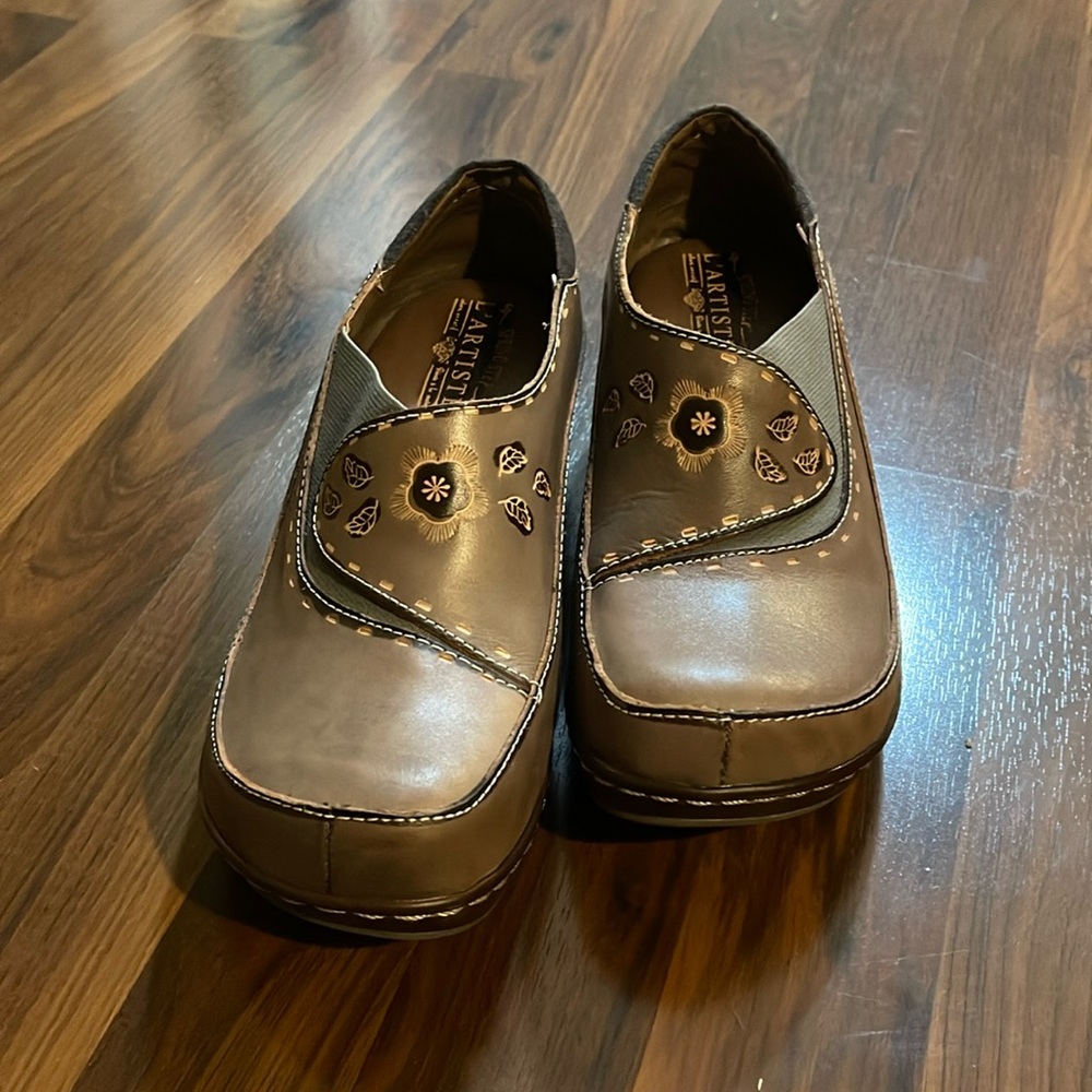 Women's Brushstrokes And Blossoms Leather Clogs